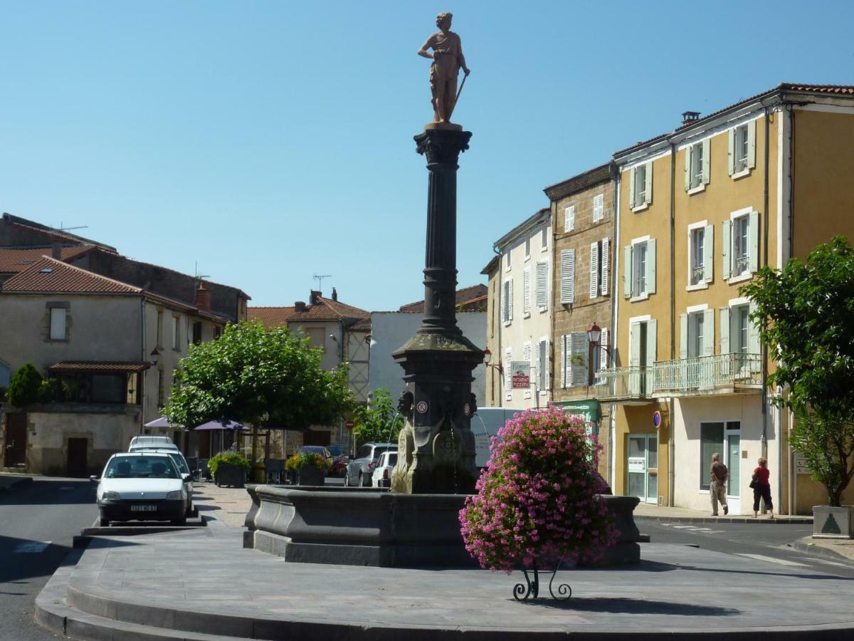 Le Logis D'Hortense Vic-le-Comte エクステリア 写真